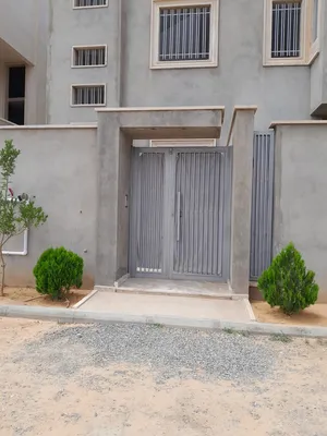 120 m2 3 Bedrooms Apartments for Rent in Tripoli Al-Jabs