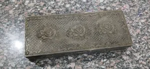 علبه مجوهرات مطليه فضة