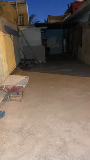 بيت للبيع في الحنينه شارع السوق