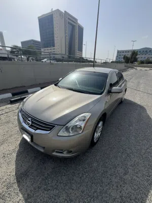 2012 حاله جيده  تكييف ثلج  بدون مشاكل  good condition  AC good 750 دينار  السعر نهائي