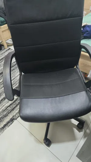 FOR SALE — USED OFFICE FURNITURE