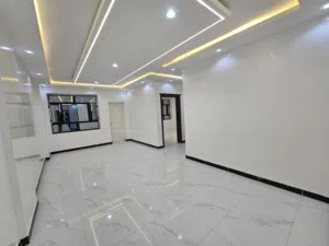 شقة للبيع في بيت بوس ع الزفلت مساحة واسعة وكبيره وبسعر مناااسب في عمارة 6 ادوار فقط سوبر لوووكس