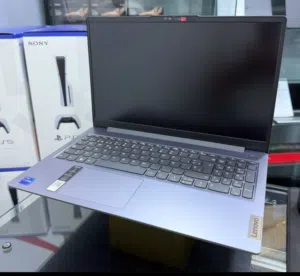 لابتوب Lenovo مناسب جدا لِـ طلاب الهندسه و الصوتيات و البرمجه