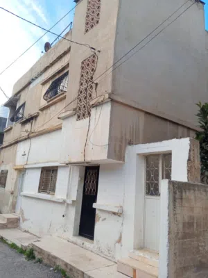 220 m2 4 Bedrooms Townhouse for Sale in Irbid Al Hay Al Sharqy