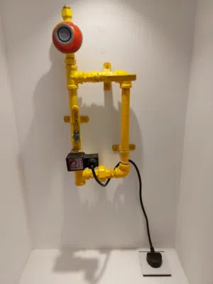تركيبات أنابيب الغاز في البيت ولمطعام Gas work pipe fitting in restaurant and home
