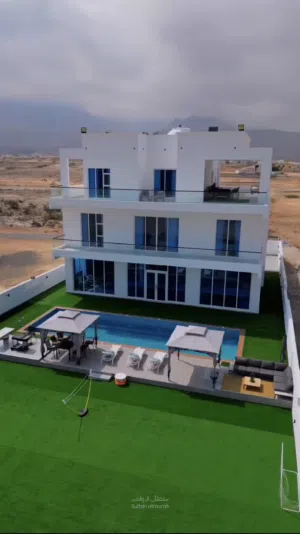 Sea view Bimah vila جوهرة بمة تعد من أرقىء وأجمل الشاليهات المطلة على شاطئ ..