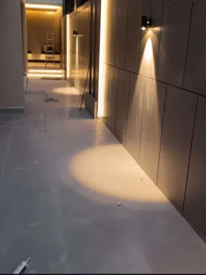 فني كهربائي