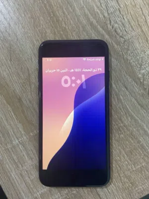 Apple iPhone SE 2 64 GB in Basra