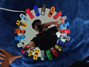 i want to sell my hotwheels mirror with multicolour light