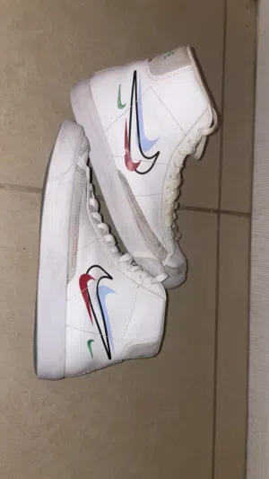 white nike shoes blazers
