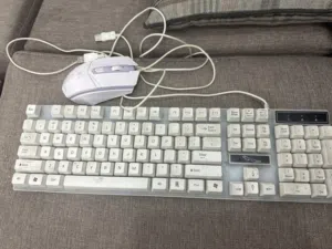 كيبورد مستعل