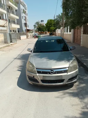 سيارة-للبيع-اوبل-استرا
