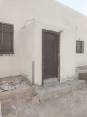168 m2 4 Bedrooms Townhouse for Sale in Amman Marka Al Shamaliya