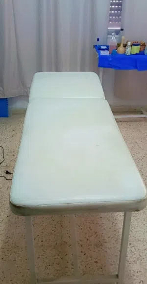 سرير طبي بحاله ممتازه