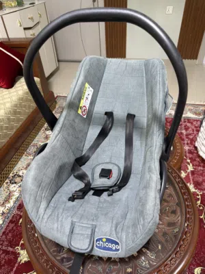 كرسي سيارة لطفل حديث الولادة الى عمر سنتين