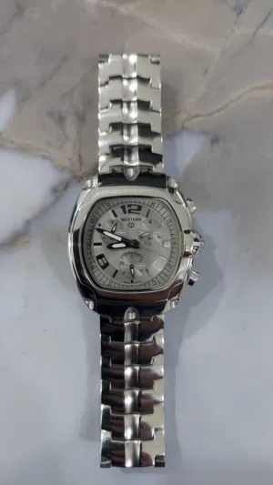 Western Swiss Quartz