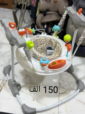عربة طفل هزاز ماركة