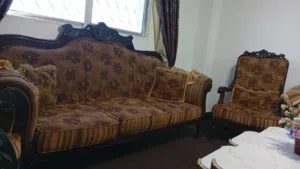 طقم كنب   7مقاعد للبيع