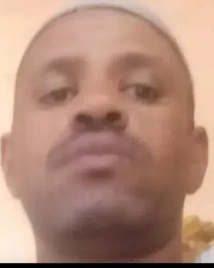 هيكل مؤسس لاربعه طوابق مقفل طوب أحمر ( طابقين )