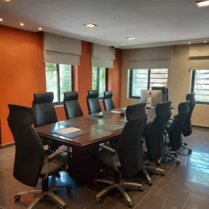 OFFICE SPACE- BUSINESS CENTER FOR RENT/مساحات مكتبية - مركز تجاري للإيجار