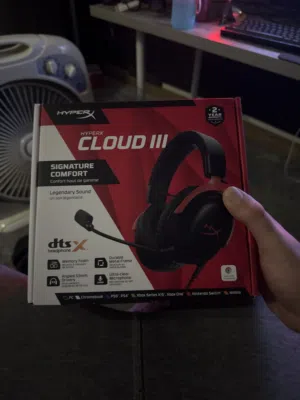 Hyperx Cloud III open box