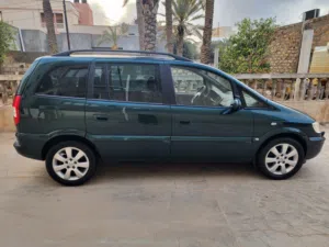 Used Opel Zafira in Tripoli