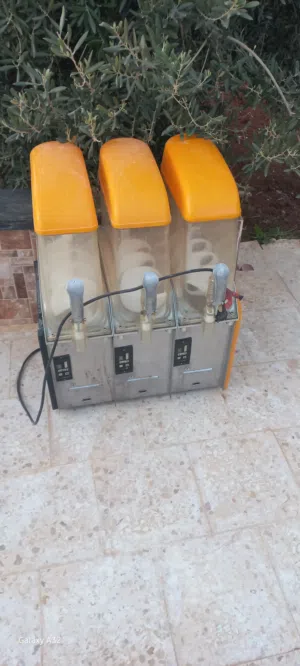 عدة مطعم متفرقه للبيع  مجموعه قطع من معدات مطعم للبيع الفوري  غالبيتها ستالنس ستيل طبي  فرن معجنات..