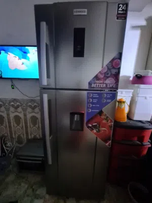ثلاجة كينوود للبيع استعمال قليل