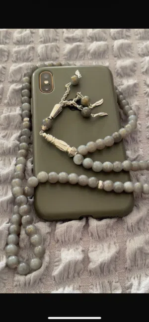 اايفون xs في حاله جيده