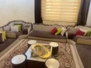 قعده عربيه