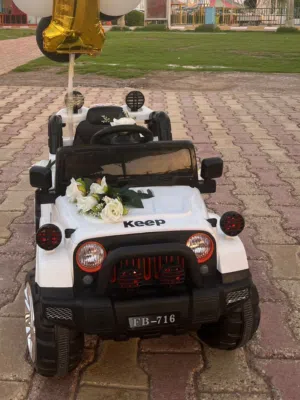 سياره اطفال استعمال قليل.