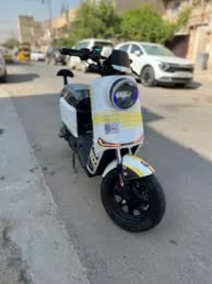 دراجة كهربائية للبيع R11 2026 جديد استخدام قليل