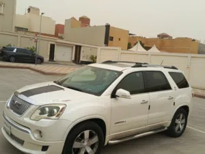 GMC اكاديا دينالي 2011