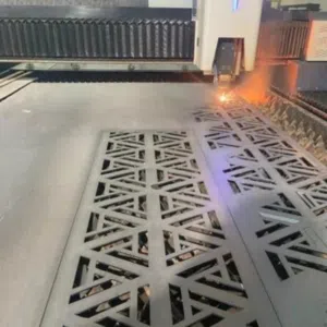 قصّ ليزر CNC للمعادن