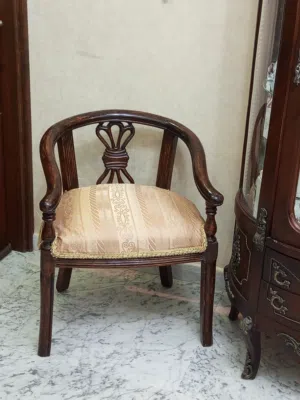 بسعر مغري جدا جدا  كرسي خشب زان ثقيل