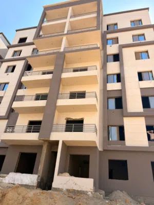 120 m2 3 Bedrooms Apartments for Sale in Cairo Shorouk City