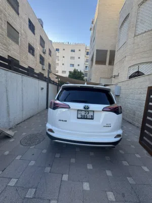 Used Toyota RAV 4 in Amman