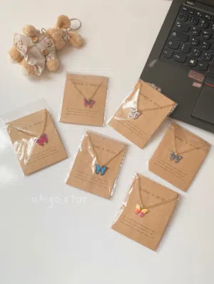 قلادة الفراشة