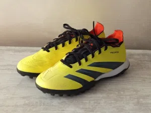 حذاء بوط بوت رياضة رياضي اديداس بريديتور Adidas Predator Football Shoes – Size مقاس [38-39]