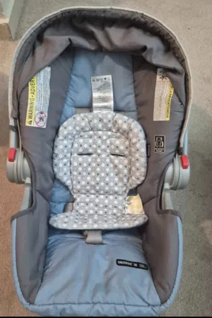 Graco click connect snug ride 30 baby seat