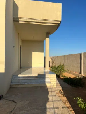 300 m2 4 Bedrooms Townhouse for Sale in Tripoli Souq Al-Juma'a