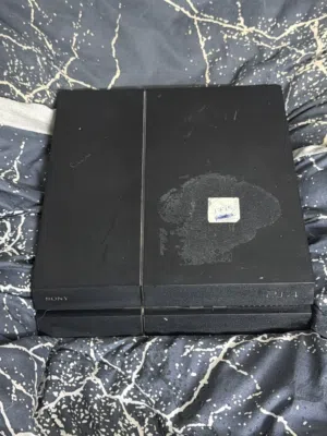 للبيع بلستيشن4