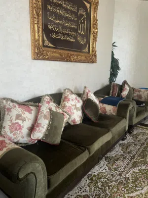 كنب اخضر مستعمل
