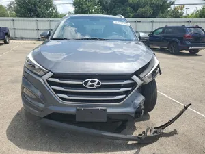 Hyundai . Tucson . 20174