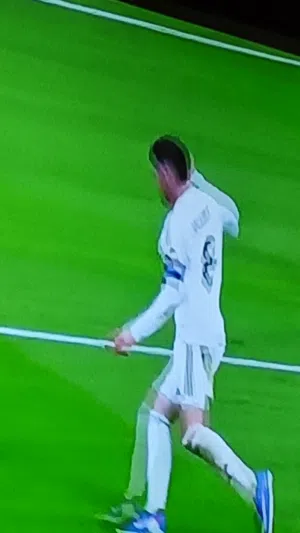 هاسينس شاشه 32 بوصه