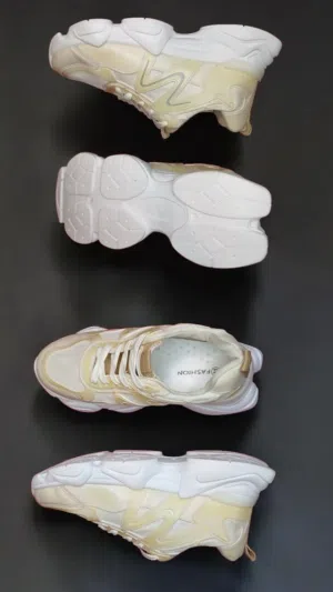 كوتشي سنيكرز أبيض بتفاصيل ذهبية" (White Sneakers with Gold) تقفيل حقن اتوماتيكي ، خصم 20% حتي النفاذ