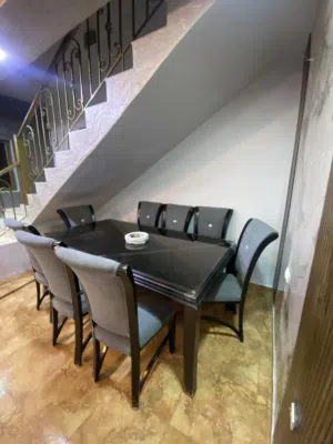 طاولة سفرة خشب قوي جدا