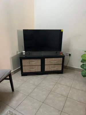 43 “Hisense Smart TV – Like New Condition – BD 60