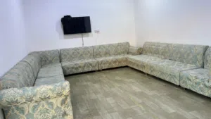 بيت الايجار حواسم بسعر مناسب نضيف جدا