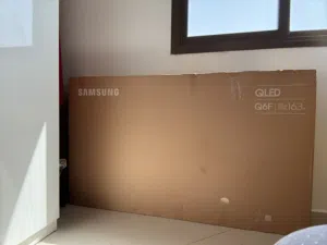 Samsung QLED 50 هيرتز و حجمه 65 بوصة